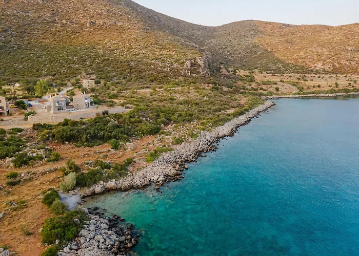 Katerina\'S Villas - Monemvasia Beachfront Stone Paradise