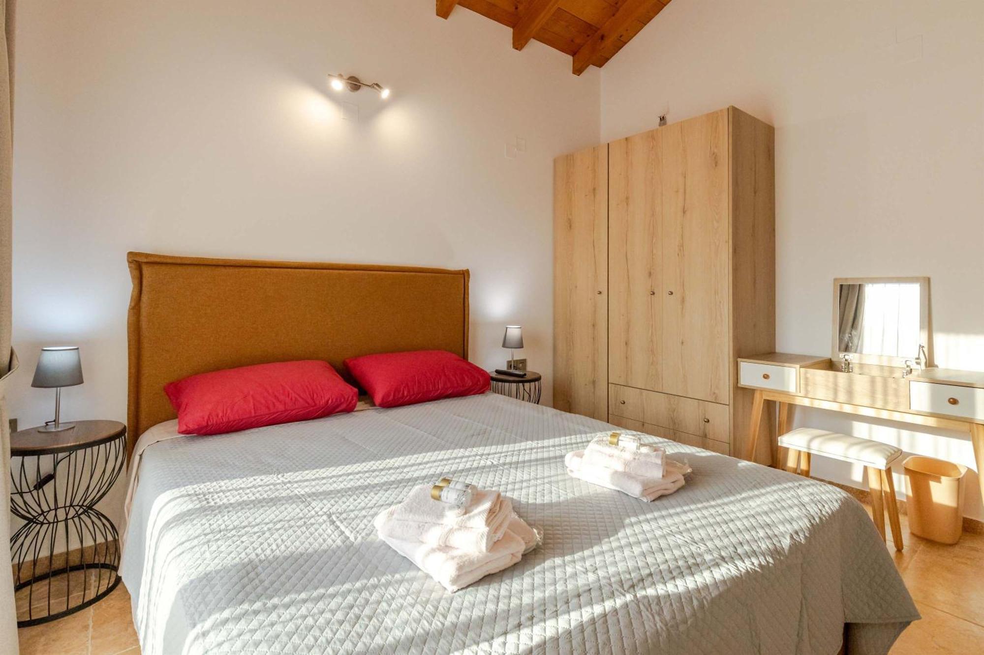 Katerina's - Beachfront Stone Paradise Holiday home Monemvasia
