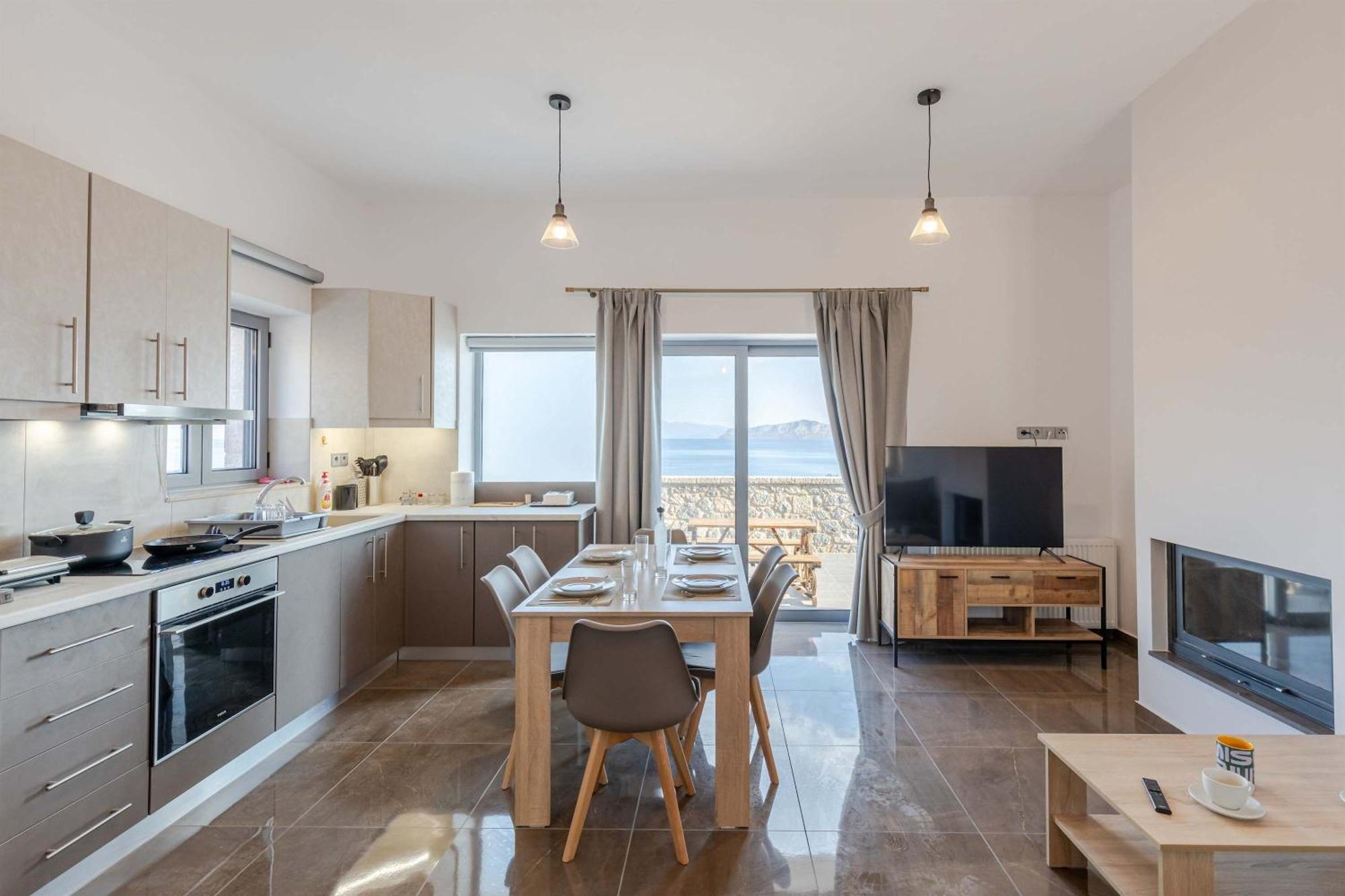 Katerina's - Beachfront Stone Paradise Holiday home Monemvasia