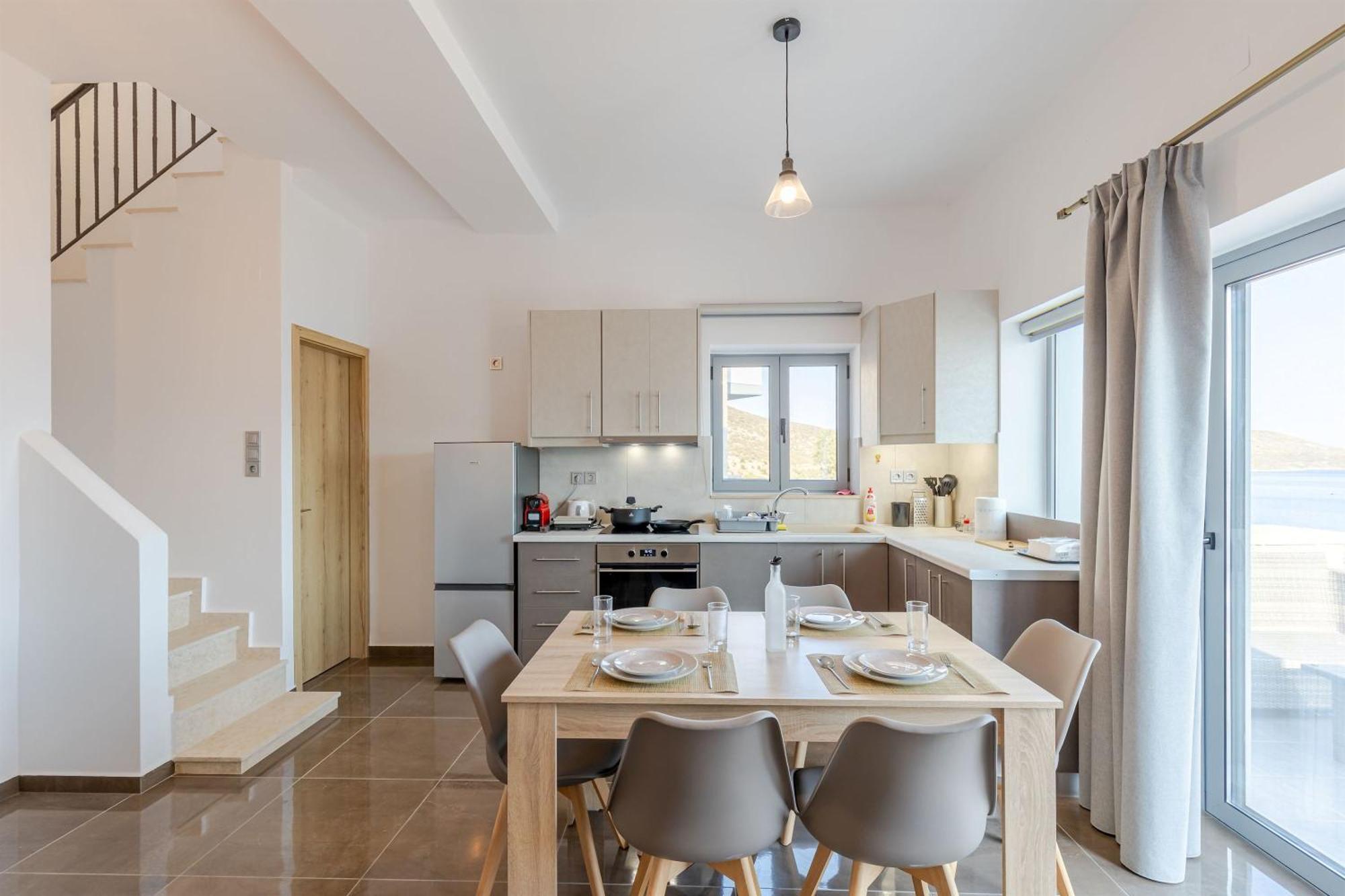 Katerina's - Beachfront Stone Paradise *