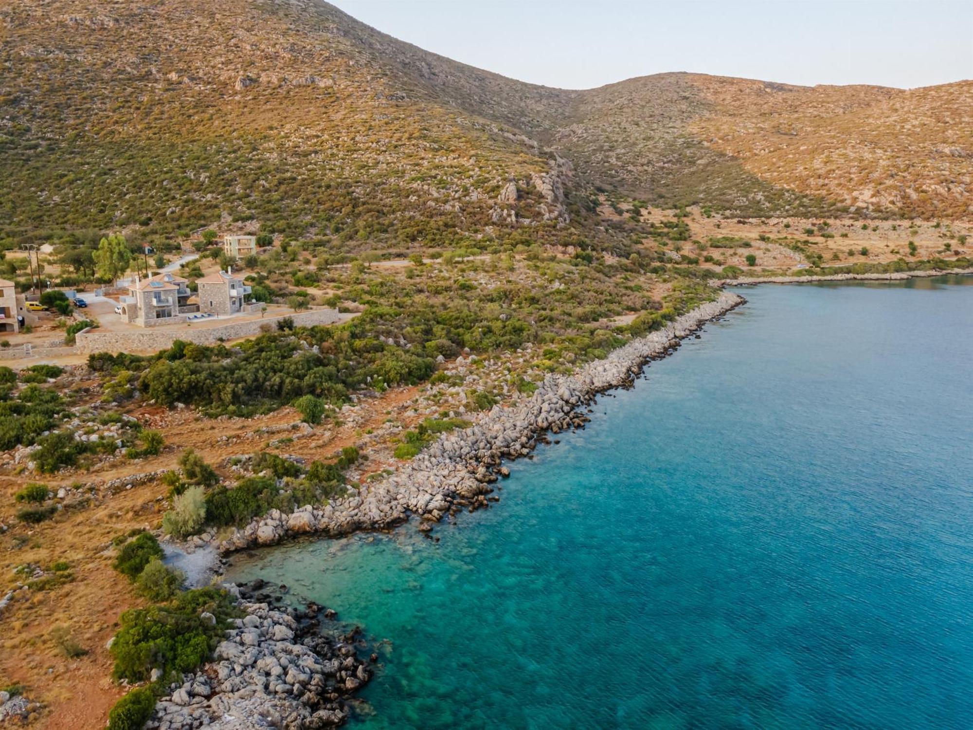 Holiday home Katerina's - Beachfront Stone Paradise Monemvasia