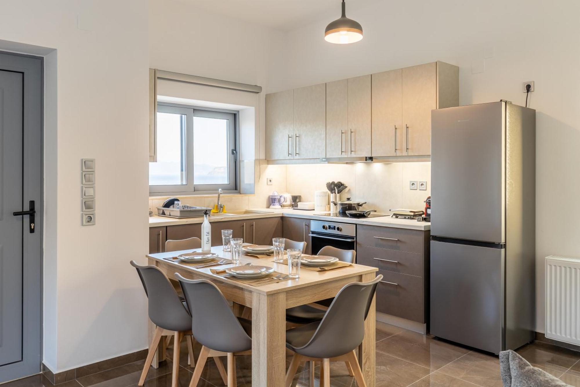 Katerina's - Beachfront Stone Paradise Holiday home
